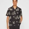 Outlet 🧨 Club Monaco Men Short Sleeve Floral Toile Camp Collar 👚 Shirt Caviar 😀 -Club Monaco Online Shop cm 1462455 lifestyle
